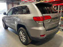 Load image into Gallery viewer, FRONT DOOR WINDOW REGULATOR POWER Durango Grand Cherokee 11-18 Right - NW628385
