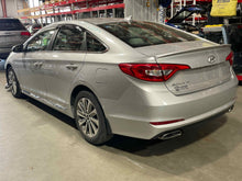 Load image into Gallery viewer, AIR CLEANER BOX Sonata Sonata Hybrid Optima 2016 16 2017 17 - NW628456
