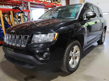Load image into Gallery viewer, AC A/C AIR CONDITIONING COMPRESSOR Caliber Compass Patriot 08-17 - NW630961
