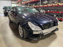 Load image into Gallery viewer, AC COMPRESSOR Mercedes E320 E500 E55 CLS500 03 - 06 - NW632489
