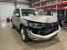 Load image into Gallery viewer, INTERIOR REAR VIEW MIRROR Golf Passat Jetta Tiguan 2009 09 10 11 12 13 - NW638155
