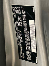 Load image into Gallery viewer, AIR CLEANER BOX Volvo S60 S80 V60 XC60 XC70 15 16 17 18 - NW642611
