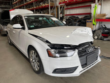 Load image into Gallery viewer, FRONT CV AXLE SHAFT Audi A4 A5 Allroad 13 14 15 16 - NW647651
