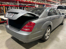 Load image into Gallery viewer, FRONT WINDOW REGULATOR Mercedes S350 S400 S600 S450 2007 07 08 09 10 11 Right - NW647866
