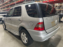 Load image into Gallery viewer, AMPLIFIER Mercedes ML320 ML350 2003 03 2004 04 2005 05 - NW650398

