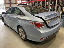 Load image into Gallery viewer, AIR CLEANER BOX Sonata Sonata Hybrid Optima 11 12 13 14 15 16 - NW663694
