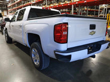 Load image into Gallery viewer, [INVENTORYCAR_YEAR_MAKE_MODEL] TRANSMISSION 4X4 - NW681950
