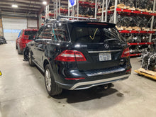 Load image into Gallery viewer, Air Cleaner Box  MERCEDES ML-CLASS 2014 - NW688288
