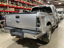 Load image into Gallery viewer, FRONT DOOR WINDOW REGULATOR POWER F250SD Pickup F350SD Pickup 13-16 Right - NW699889
