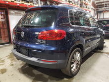 Load image into Gallery viewer, FUEL PUMP A4 A6 TT Beetle EOS Jetta Tiguan 11 12 13 14 15 16 - NW713299
