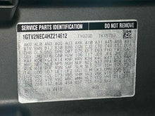 Load image into Gallery viewer, Air Cleaner Box  SIERRA 1500 PICKUP 2017 - NW717226
