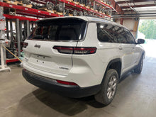 Load image into Gallery viewer, Interior Rear View Mirror  GRAND CHEROKEE 2022 - NW754404
