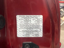 Load image into Gallery viewer, Steering Gear Rack Jaguar XK8 1998 - NW761549
