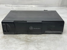 Load image into Gallery viewer, CD Changer Mercedes S430 S500 S600 S55 2003 03 - NW139083
