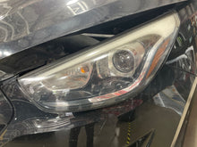 Load image into Gallery viewer, HEADLIGHT LAMP ASSEMBLY Hyundai Tucson 14 15 16 17 Left - NW436601
