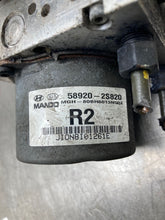 Load image into Gallery viewer, ABS ANTI-LOCK BRAKE PUMP Hyundai Tucson 2014 14 2015 15 - NW436353
