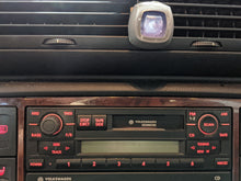 Load image into Gallery viewer, RADIO Golf Jetta Passat 1999 99 00 01 02 03 AM/FM/CASS - NW339443
