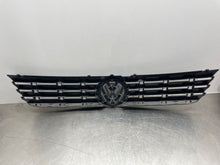 Load image into Gallery viewer, GRILL Passat 1998 98 1999 99 2000 00 2001 01 Upper - NW339257
