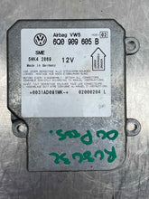 Load image into Gallery viewer, AIR BAG COMPUTER VW PASSAT 2000 00 2001 01 - NW339000
