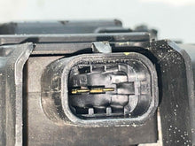 Load image into Gallery viewer, Alternator  CT6 2017 - NW517671
