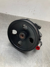 Load image into Gallery viewer, POWER STEERING PUMP C240 CLK320 01 02 03 04 05 - NW440684
