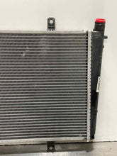 Load image into Gallery viewer, RADIATOR Volvo S40 V40 2000 00 01 02 03 04 - NW132688
