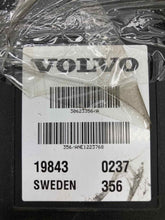 Load image into Gallery viewer, Stability control computer Volvo S40 2003 03 2004 04 - NW39033
