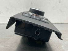 Load image into Gallery viewer, TEMPERATURE CONTROLS BMW 328i 335i 07 08 09 10 - NW522307
