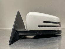 Load image into Gallery viewer, SIDE VIEW DOOR MIRROR E300 E350 E400 E550 E63 11 12 13 Left - NW442082
