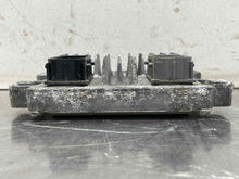 Load image into Gallery viewer, ECU ECM COMPUTER Chevrolet Van GMC Yukon Tahoe Sierra 2010 10 2011 11 - NW522162
