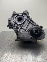Load image into Gallery viewer, Transfer Case  BMW 530I 2017 - NW522527
