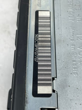 Load image into Gallery viewer, RADIO Mercedes 300D 300E 400E 1991 91 1992 92 1993 93 - NW444679
