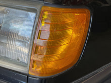 Load image into Gallery viewer, PARKLAMP Mercedes 260E 300E 300D 86 87 88 - 92 93 Left - NW444524
