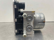 Load image into Gallery viewer, ABS Pump Subaru Impreza 2023 - NW522025
