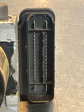 Load image into Gallery viewer, ABS PUMP Pacifica 2005 05 2006 06 - NW1149
