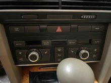 Load image into Gallery viewer, TEMPERATURE CONTROLS Audi A6 S6 06 07 08 09 10 11 - NW445488
