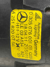 Load image into Gallery viewer, FOG LAMP LIGHT B200 C230 C250 C300 C350 C63 06-13 Bumper Mounted Left - NW522824
