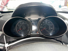 Load image into Gallery viewer, SPEEDOMETER CLUSTER Veloster 2012 12 2013 13 2014 14 2015 15 - NW523022
