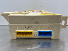 Load image into Gallery viewer, BODY CONTROL MODULE BCM COMPUTER Veloster 12 13 14 15 16 17 - NW522716
