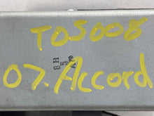 Load image into Gallery viewer, FUEL PUMP CONTROL MODULE COMPUTER Honda Accord 05 06 07 - NW523187
