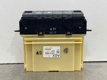Load image into Gallery viewer, Temperature Controls Acura RL 2009 - NW452349
