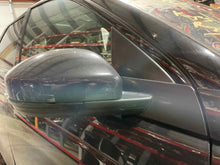 Load image into Gallery viewer, Side View Door Mirror  DISCOVERY SPORT 2017 - NW523589
