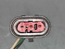 Load image into Gallery viewer, Headlight Lamp Assembly   2004 - NW350642
