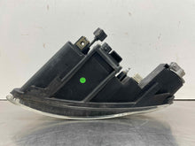 Load image into Gallery viewer, Park Lamp Light   2004 - NW350554

