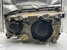 Load image into Gallery viewer, HEADLIGHT LAMP ASSEMBLY S320 S350D S420 S500 S500 Coupe 95-99 Right - NW454322
