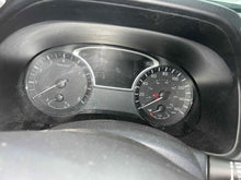 Load image into Gallery viewer, SPEEDOMETER CLUSTER Nissan Pathfinder 2016 16 - NW523840
