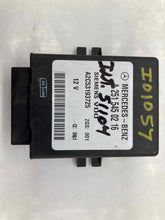 Load image into Gallery viewer, SUSPENSION CONTROL MODULE COMPUTER R320 R350 R500 R63 08-12 - NW36424
