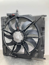 Load image into Gallery viewer, RADIATOR FAN ASSEMBLY BMW X5 X6 08 09 10 11 12 13 14 - NW459727
