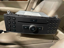 Load image into Gallery viewer, RADIO C250 C300 C350 C63 CLS550 CLS63 E300 E320 E350 E550 E63 R320 09-11 - NW459995
