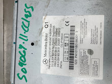 Load image into Gallery viewer, RADIO C250 C300 C350 C63 CLS550 CLS63 E300 E320 E350 E550 E63 R320 09-11 - NW459995
